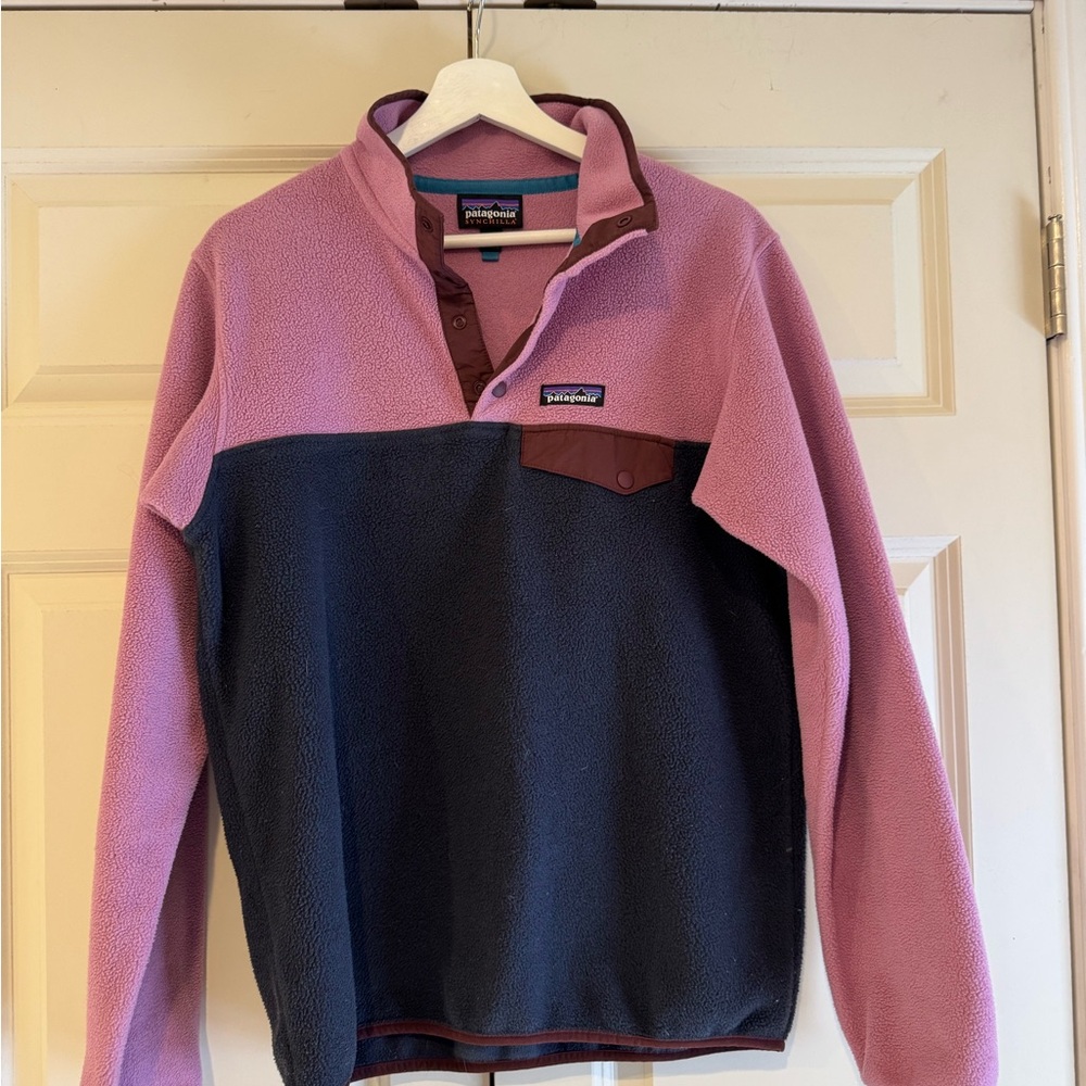Patagonia Women’s Purple and Dark Blue Pullover